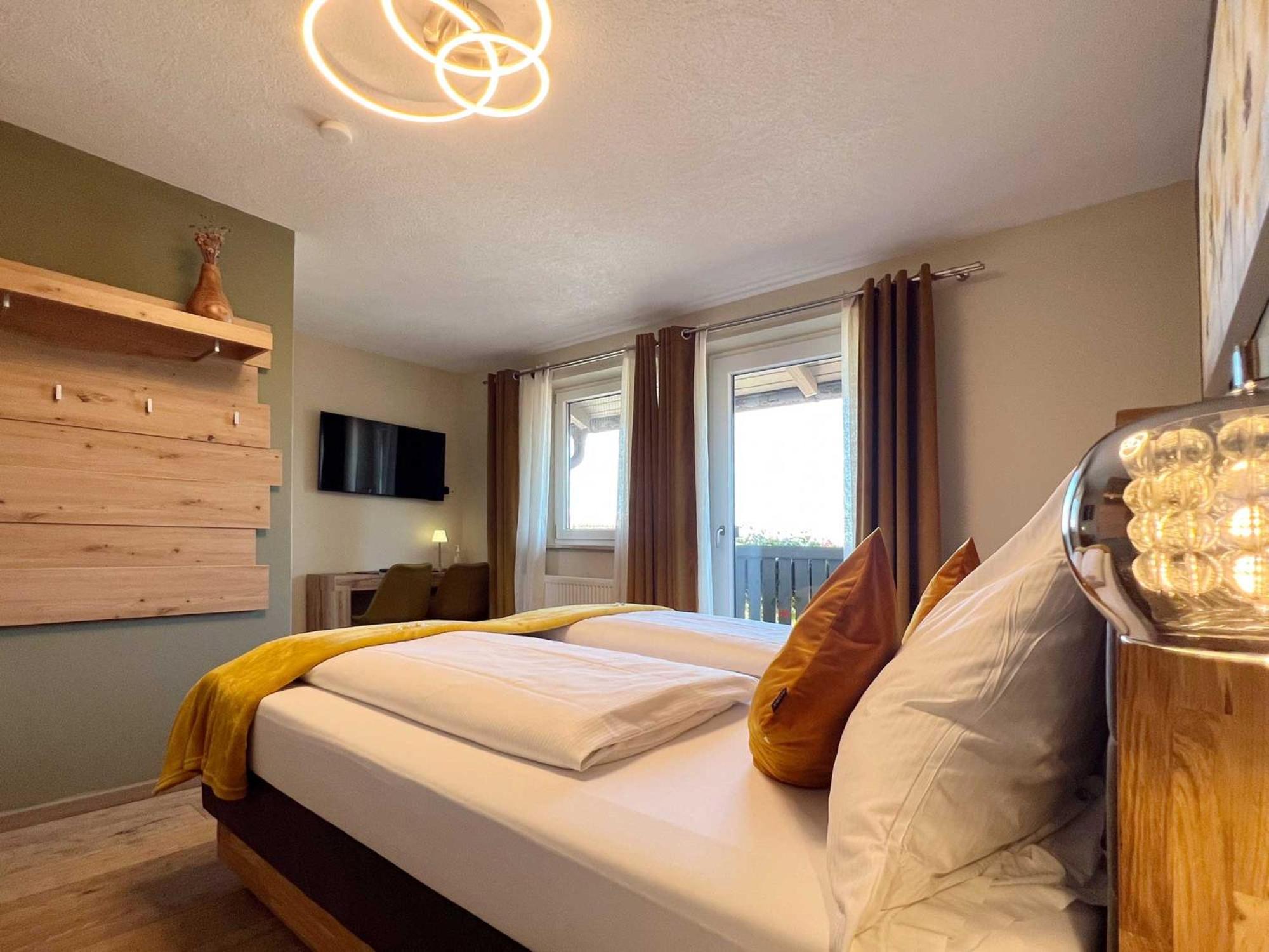 Hotel Schlossblick Chiemsee พรีนอัมคิมซี ภายนอก รูปภาพ