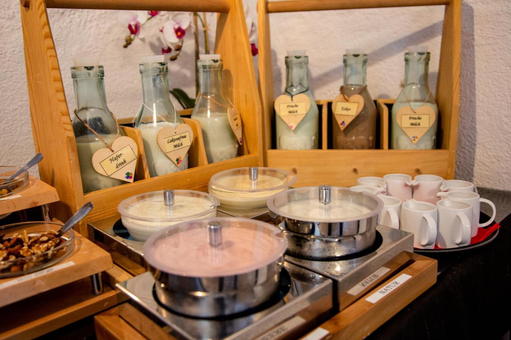 Hotel Schlossblick Chiemsee พรีนอัมคิมซี ภายนอก รูปภาพ