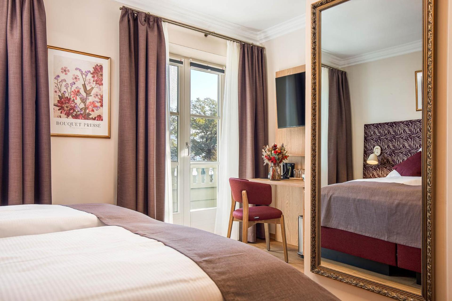 Hotel Schlossblick Chiemsee พรีนอัมคิมซี ภายนอก รูปภาพ